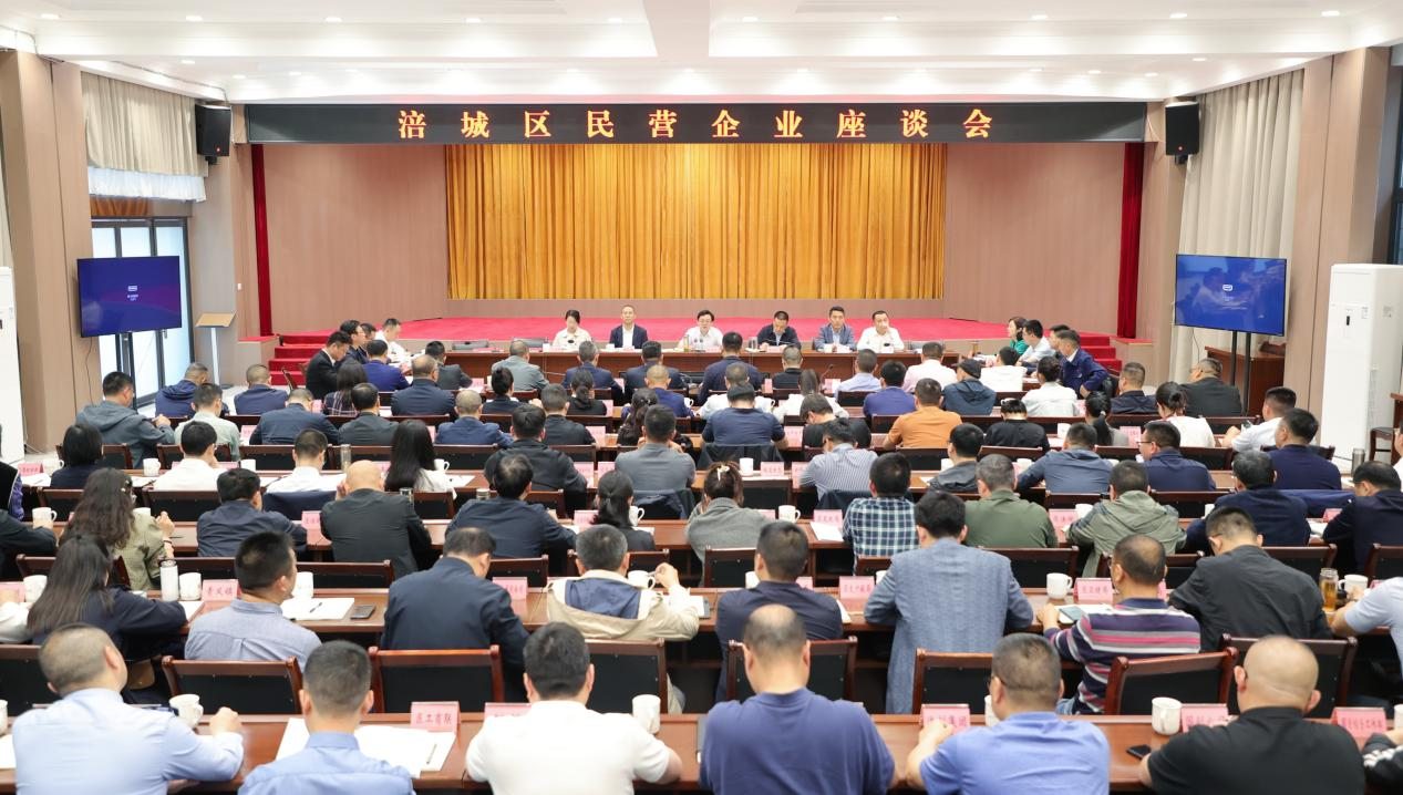 荣耀时刻！asiagame餐饮文立君董事长获评涪城区“优异企业家”